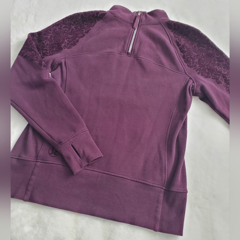 Lululemon Purple Sweatshirt - Size 10